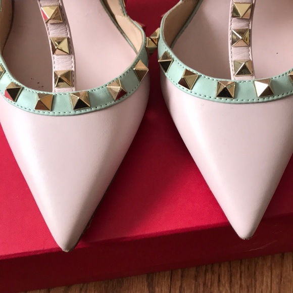 Authentic Valentino rockstud heels - Picture 3 of 6